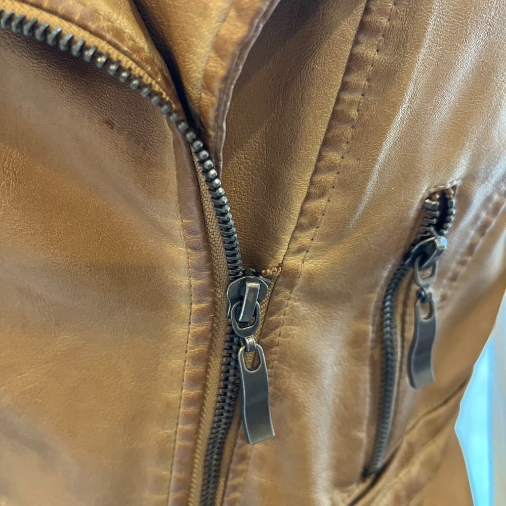 Womens Jacket - Picture 3 of 7